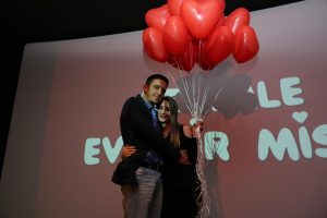 İstanbul Uçan Balonlarla Sinemada Evlilik Teklifi Organizasyonu