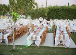 Kır Düğün Organizasyonu Sandalye ve Masa Kiralama İstanbul Organizasyon